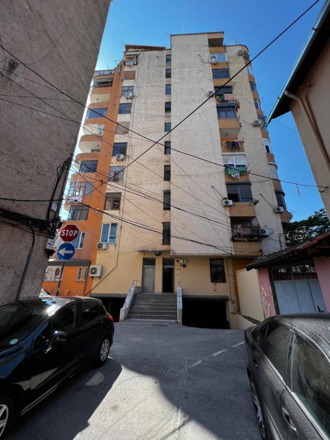 Ferienwohnung Tirana Main Square Exterior foto